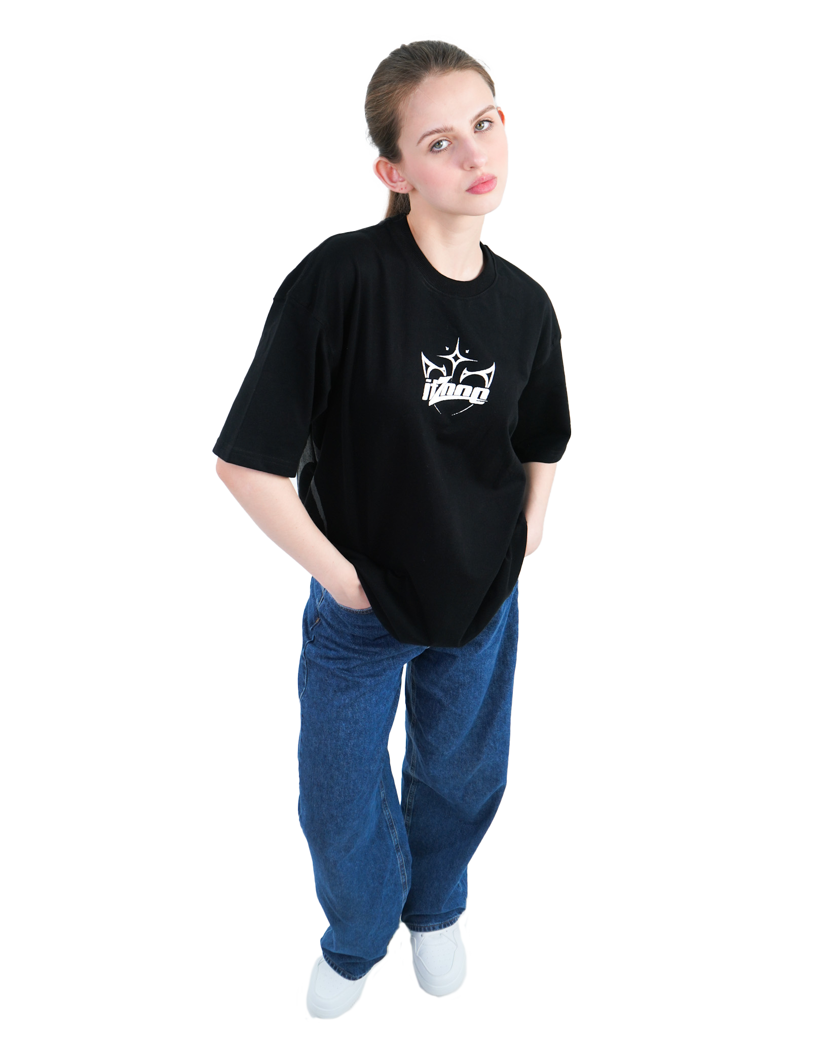 Reverive - Oversized Fit Tee